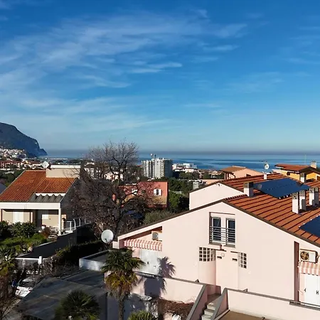 Palme 7 - Marcelli, Trilocale Con Giardino Privato, Le Palme *